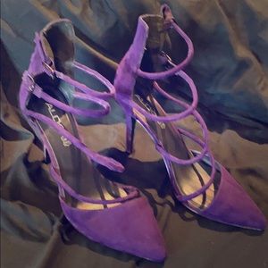 Aldo Velvet purple heel
